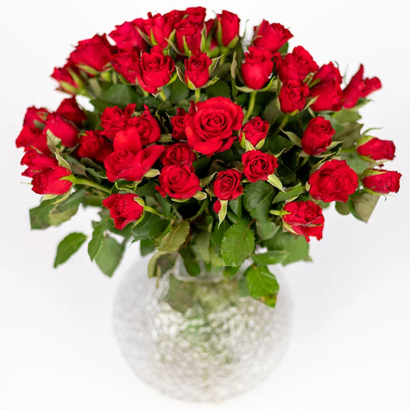 Romantisch valentijnsboeket met rode rozen